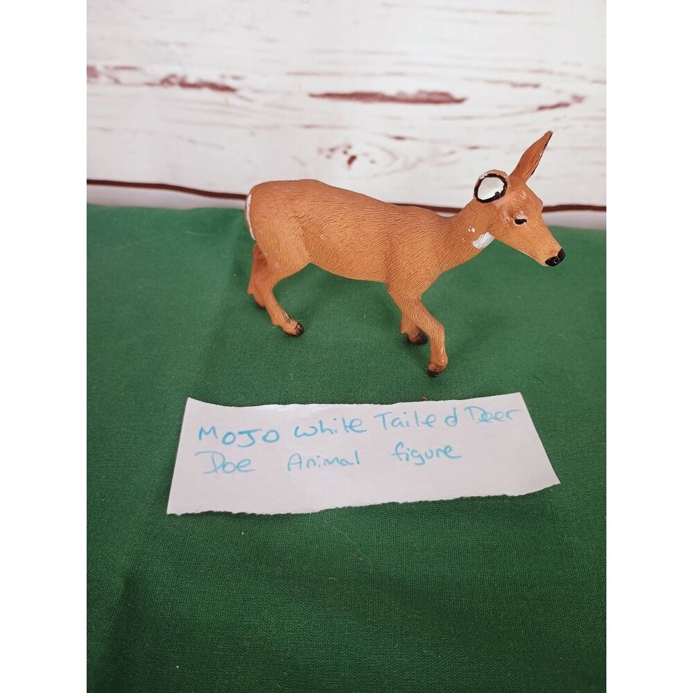 MOJO White Tailed Deer Doe‎ Animal Figure 1014224 2014